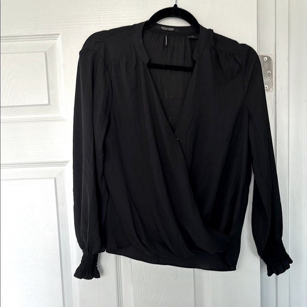 NWOT Scotch & Soda size XS Black Wrap Blouse with V-Neckline